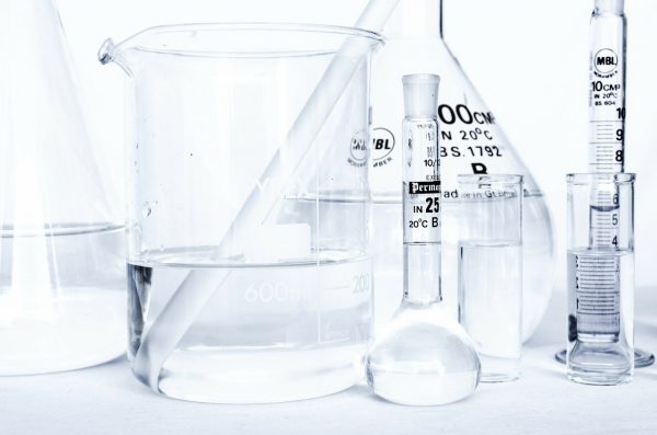 22 giugno – Il vetro per uso scientifico
