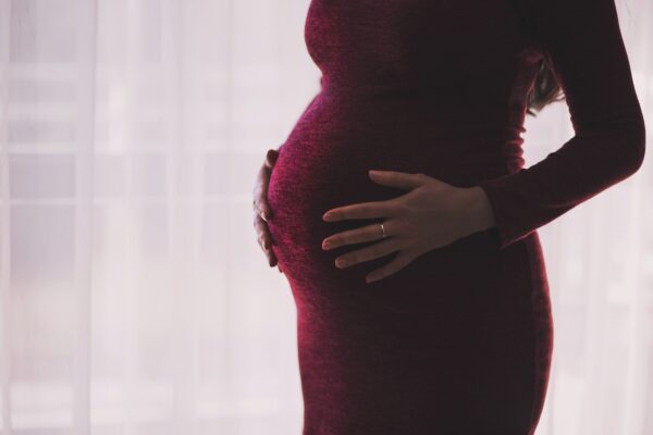 Donne in gravidanza e COVID-19: Unipv partecipa allo studio "INTERCOVID"